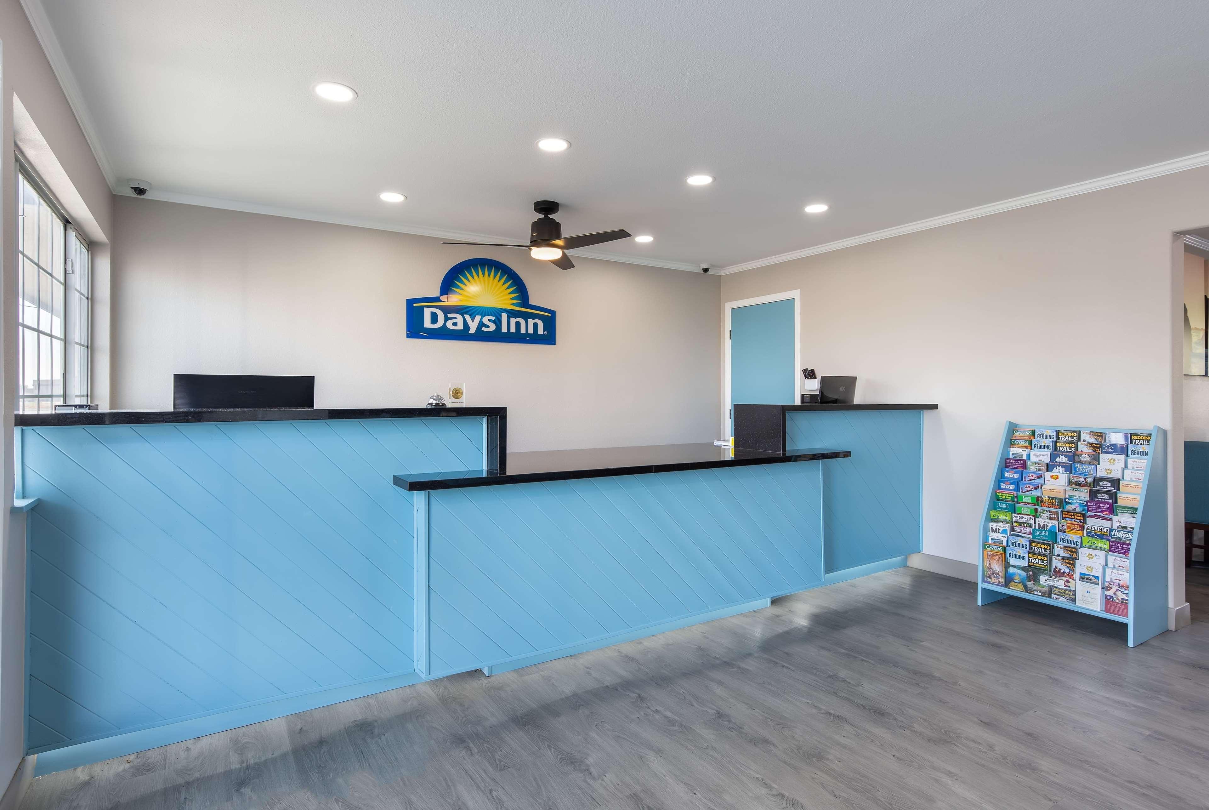 Days Inn By Wyndham Red Bluff Zewnętrze zdjęcie