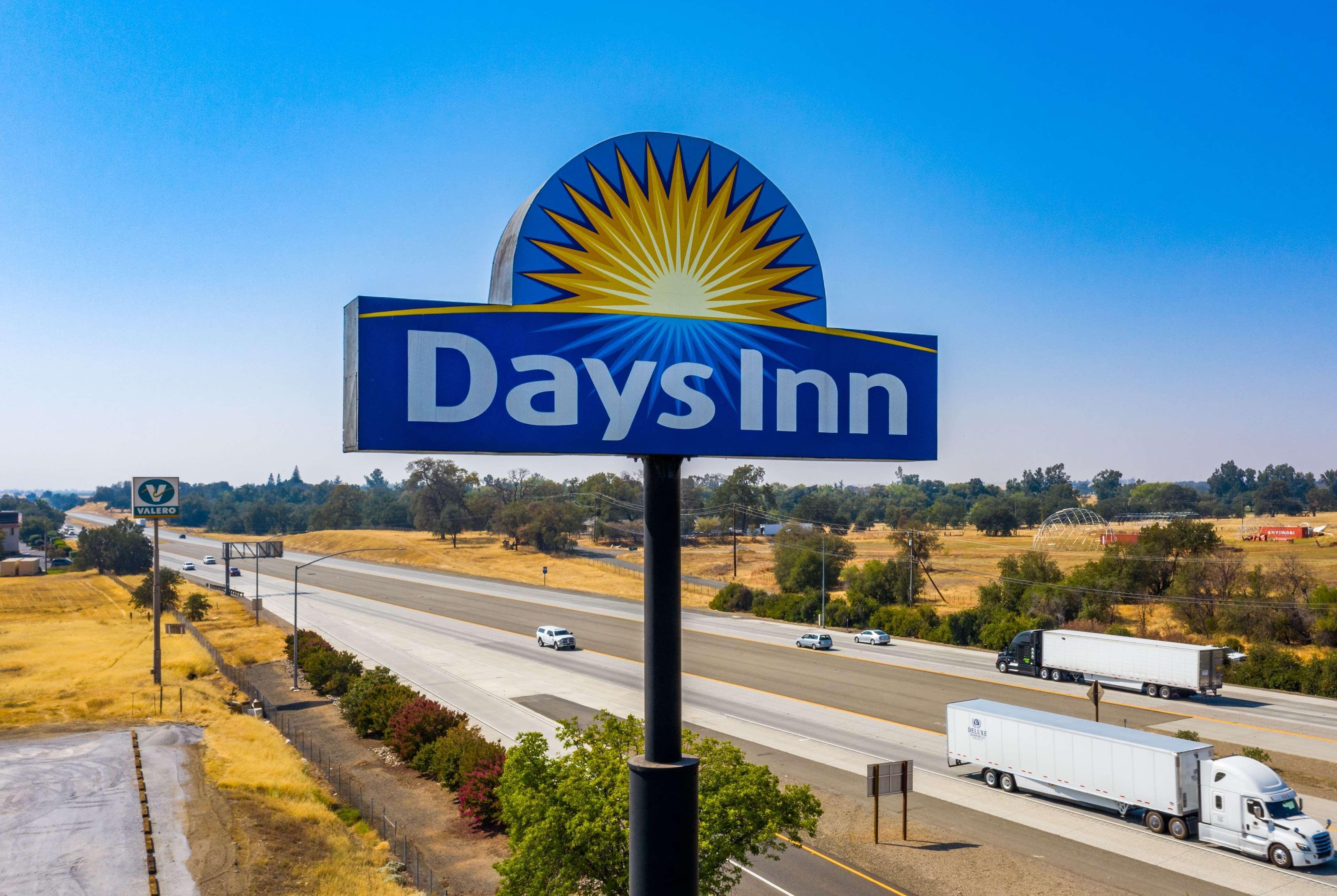 Days Inn By Wyndham Red Bluff Zewnętrze zdjęcie
